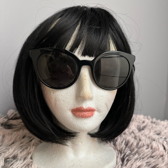 Gorgeous PRADA Sunglasses in EUC - Picture 2 of 10